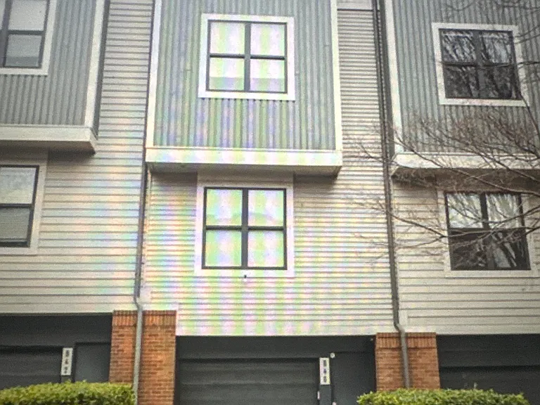 946 E 8th St #946 — Photo 33