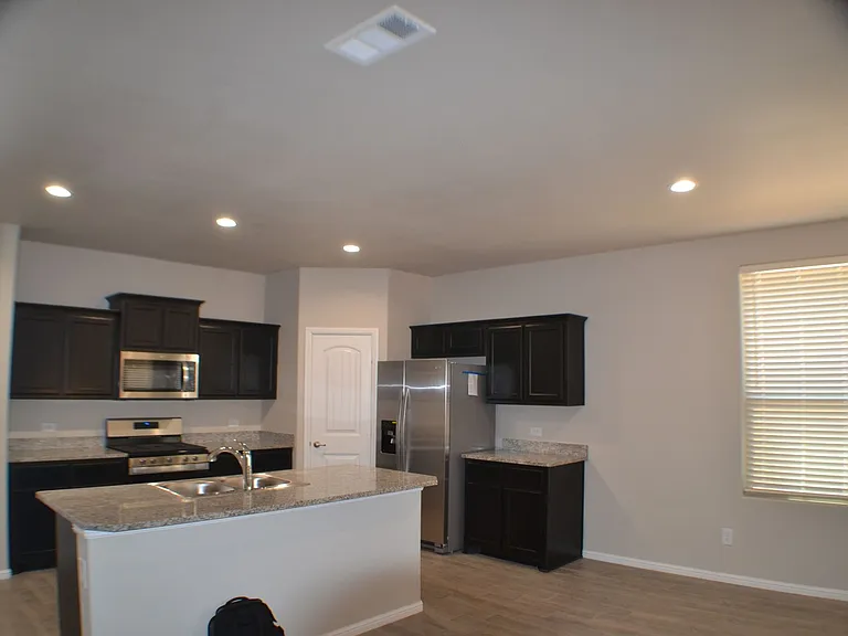 7541 Orion Rd — Photo 3