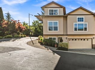 2352 NW Brewer Ln, Portland, OR 97229