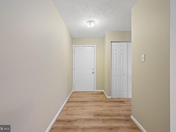 5th image of 2108 Whitehall Rd Unit 1B