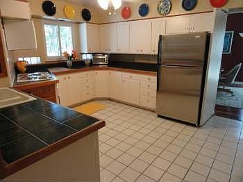 5th image of 4616 N Missouri Ave