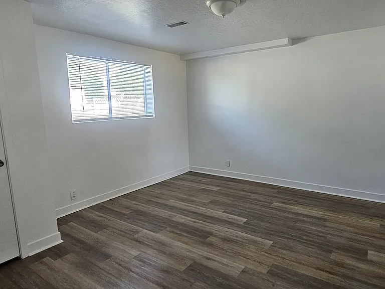 9831 S Darin Dr — Photo 8