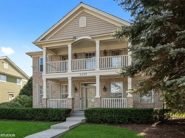 2375 Chestnut Ave, Glenview, IL 60026