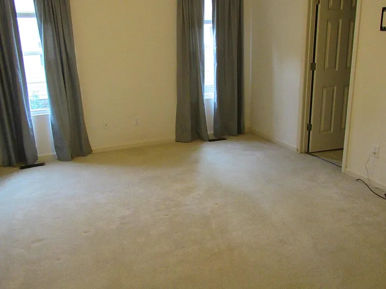 138 Kensington Way — Photo 15