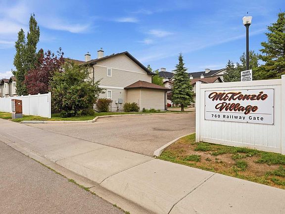 2nd image of 760 Railway Gate SW #103