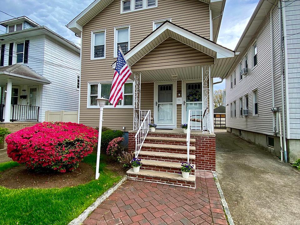 1st image of 172 Chandler Ave