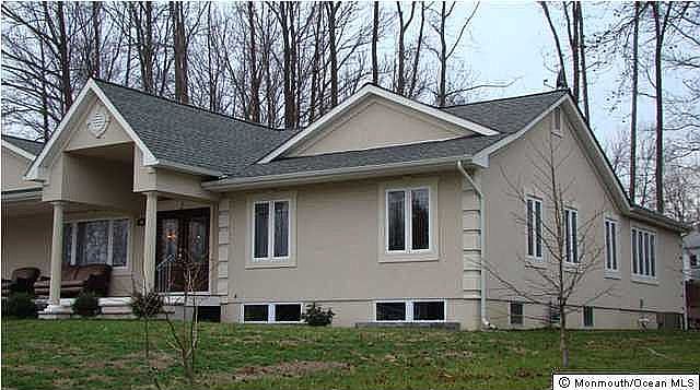 2nd image of 18 Hillside Ter