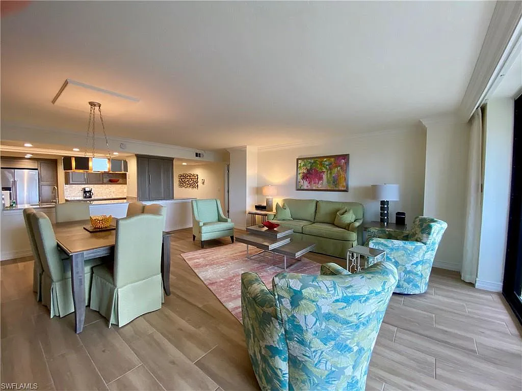 2 bed, 2.0 bath, 1600 sqft, $18,000 — Photo 4