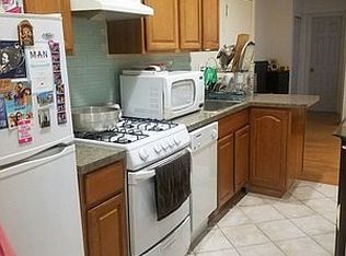 30-05 42nd St #R1R, Astoria, NY 11103