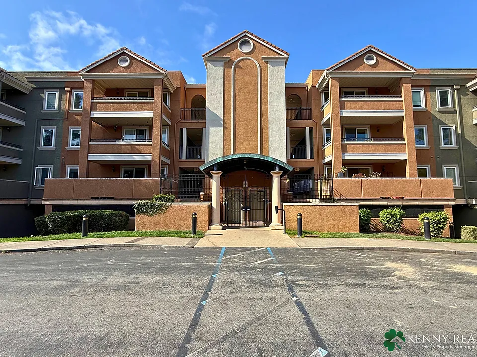 401 S Norfolk St #212