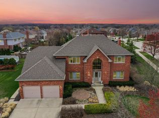 7915 Newbury Dr, Orland Park, IL 60462