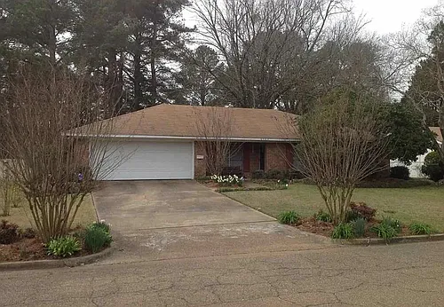 6145 Ferncreek Dr Photo 1