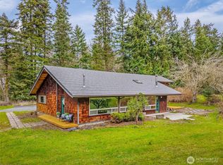 874 N Sunset Dr, Camano Island, WA 98282