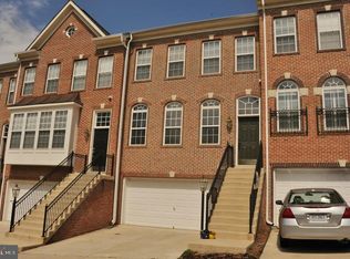 8242 Gunston Commons Way, Lorton, VA 22079