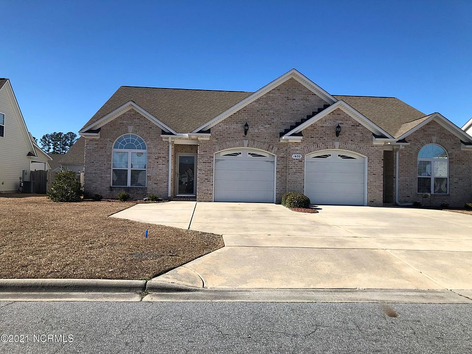 1st image of 1632 Brook Hollow Dr #A