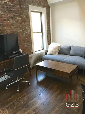 Rented by Avenues Real Estate | media 19