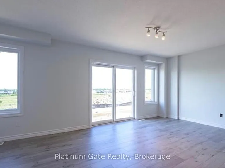 321 Kennington Way — Photo 6