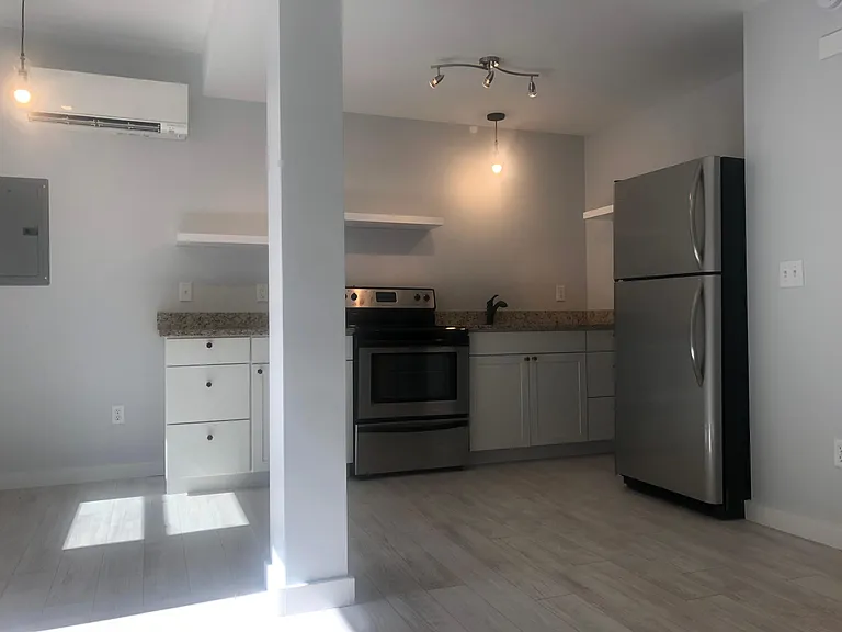 118 Annandale Ave #A — Photo 4