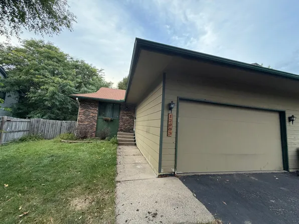 12083 Butternut St NW, Coon Rapids, MN 55448