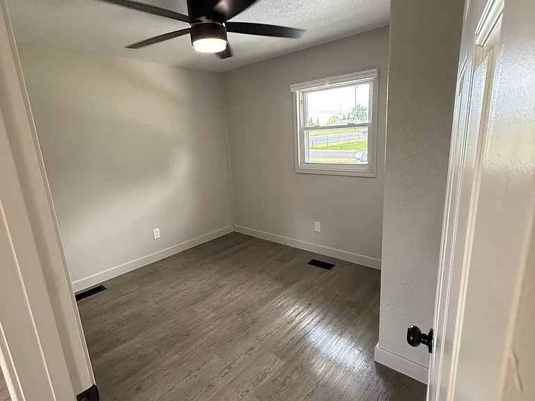 103 N Bunn St — Photo 12