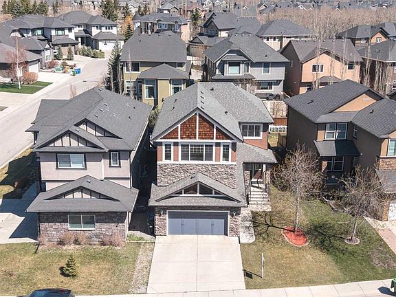 2nd image of 10 S Aspenshire Pl SW