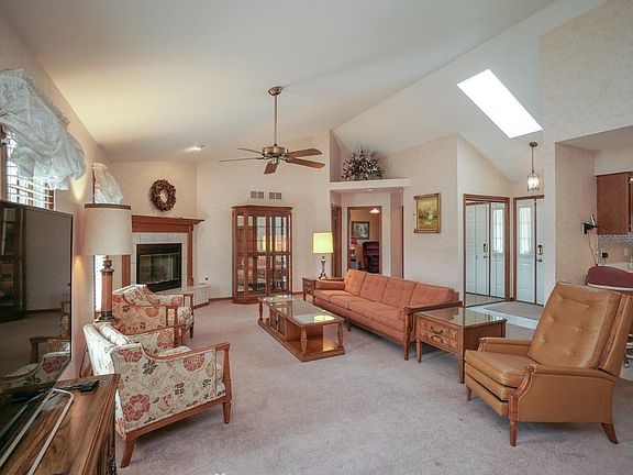 5th image of 1439 Cozy Ln