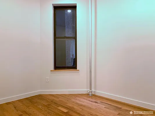 Rented by Sovereign Associates | media 10