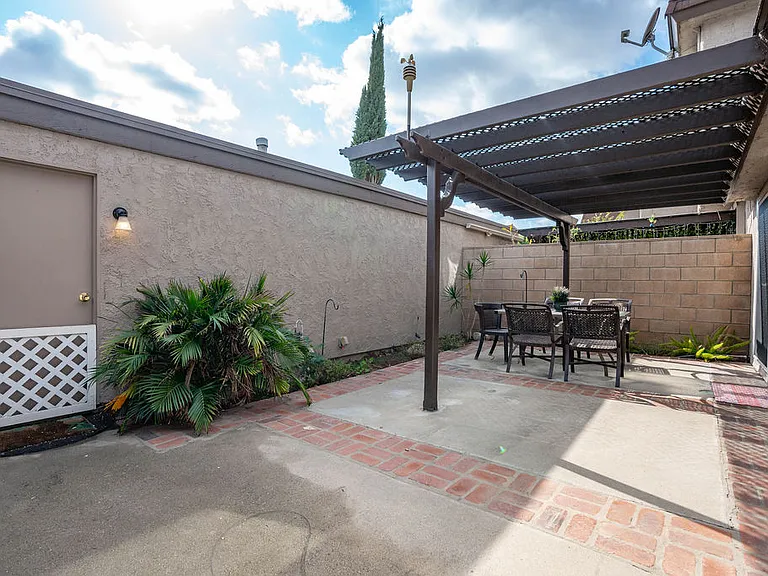 8155 Carmel Dr — Photo 27