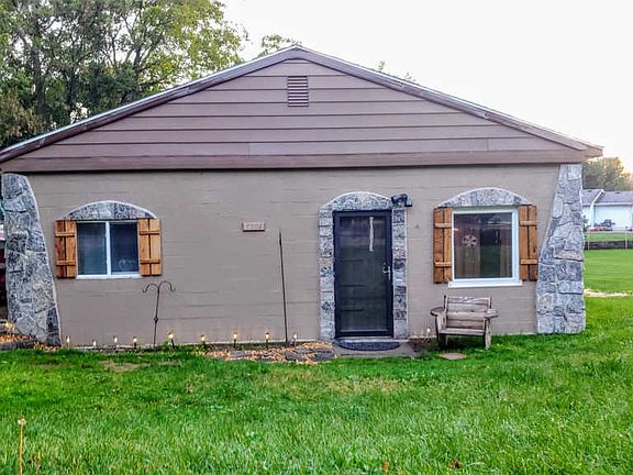 2nd image of 5756 Selfridge Blvd
