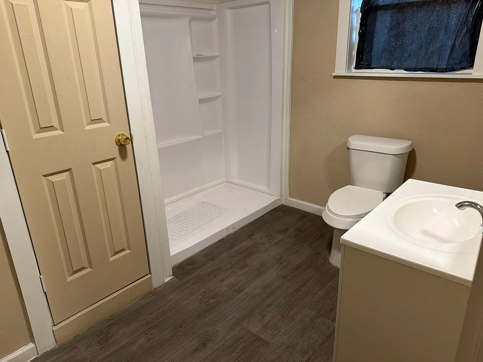 2 bed, 1072 sqft, $1,500 — Photo 3