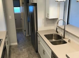 203 6th St #A, Newport Beach, CA 92661