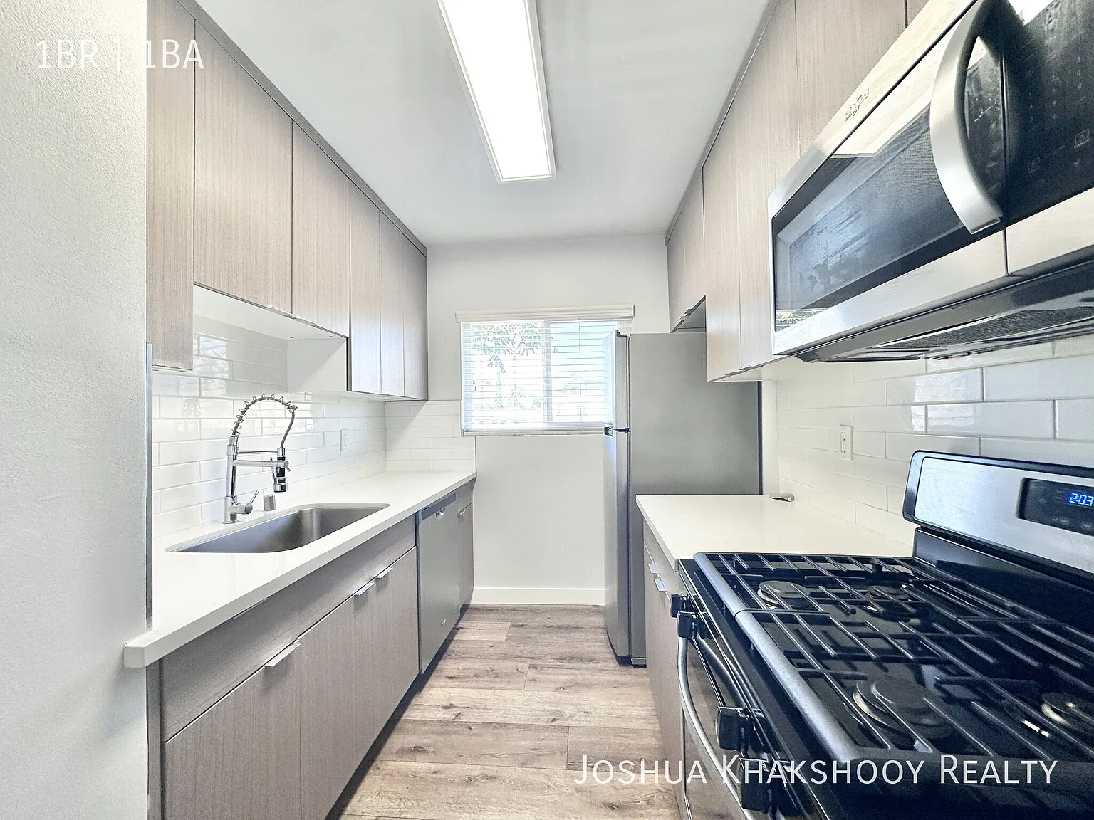6534 La Mirada Ave Los Angeles, CA 90038 — Photo 3