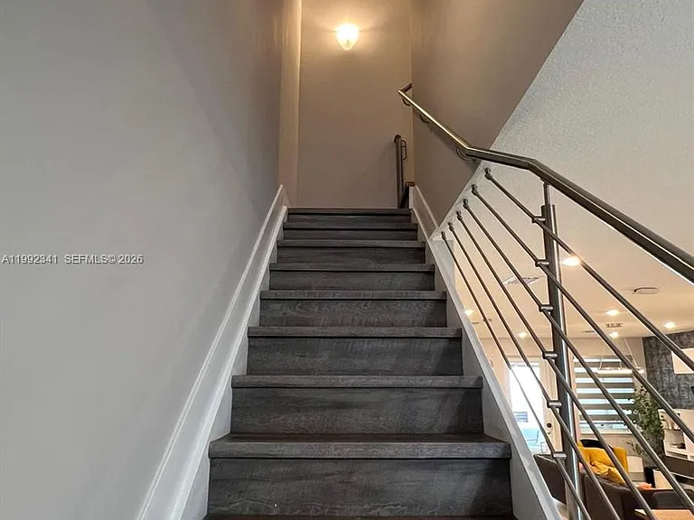 NW 66th St — Photo 31
