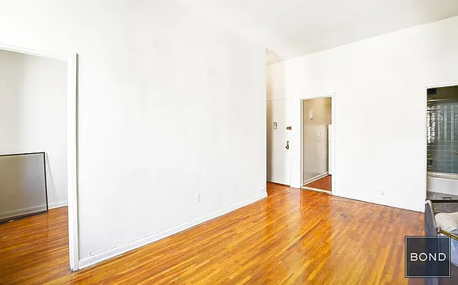 Rented by Bond New York | media 12