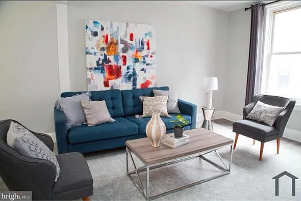 3 bed, 1200 sqft, $2,000 — Photo 4