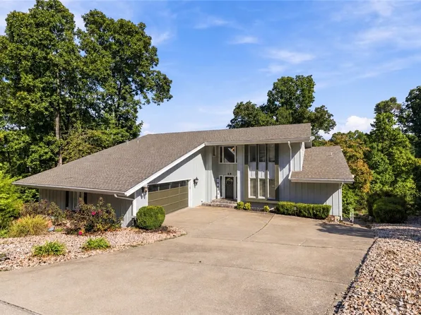 40 Branchwood Dr, Bella Vista, AR 72715