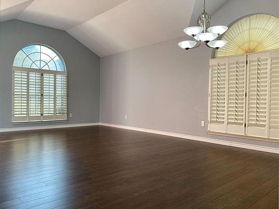3rd image of 1715 Cedar Elm Dr