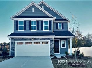 1000 Matterhorn Dr, Fuquay Varina, NC 27526