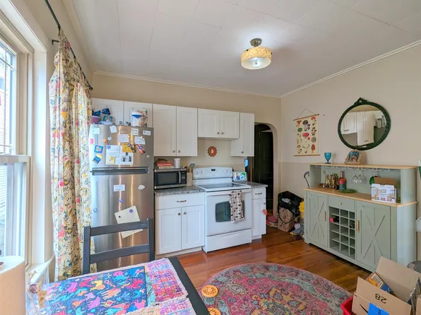 88 Prichard Ave #2, Somerville, MA 02144