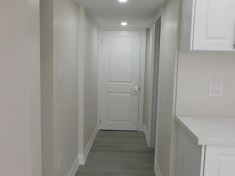 3 Kalmia Rd #BASEMENT — Photo 5