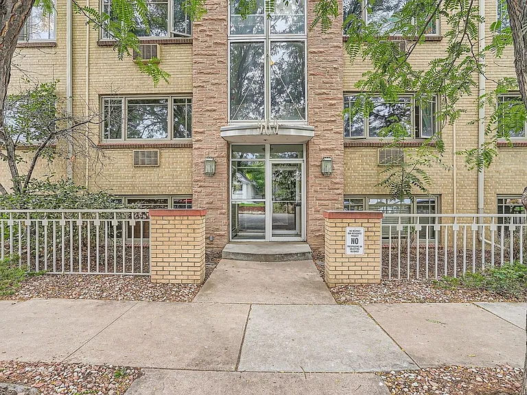 969 S Pearl St #204 — Photo 17