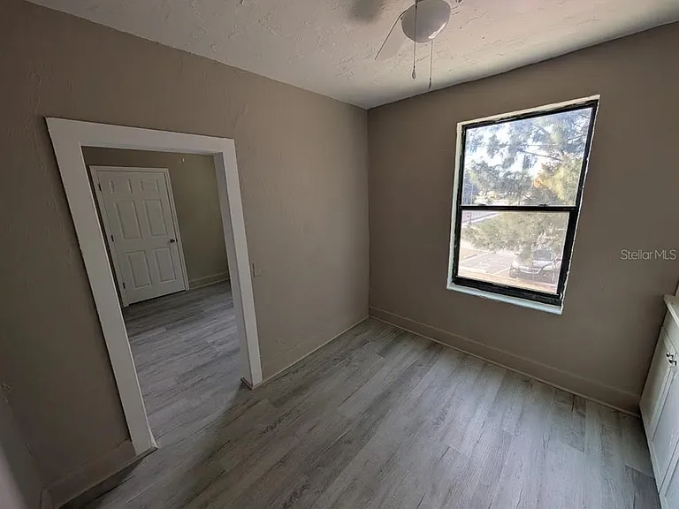 401 Colonia Ln E #8 — Photo 2