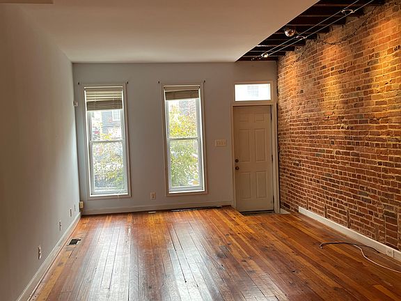 3rd image of 1424 Marshall St