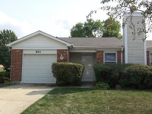 1st image of 921 Daniels Ct