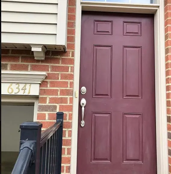 6341 Creekbend Dr — Photo 3