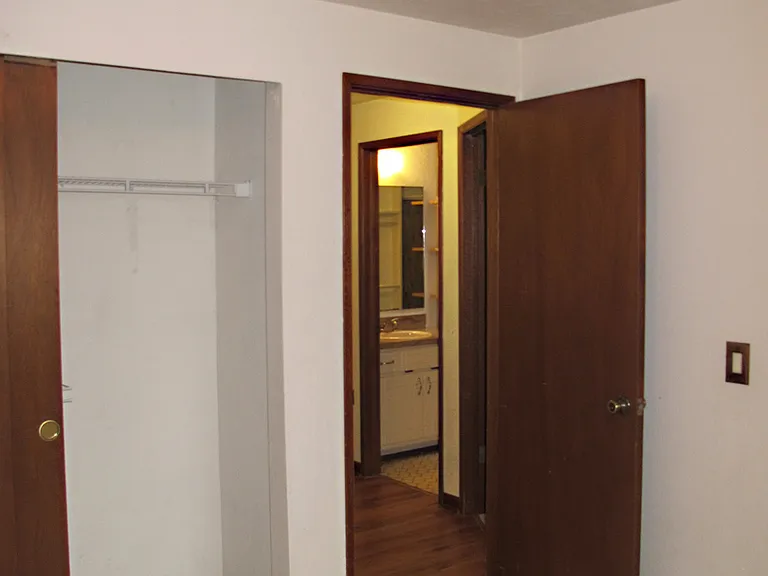 601 NW Ensign Dr — Photo 17