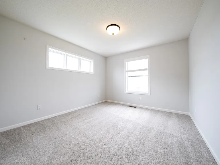 3849 Thrush St — Photo 31