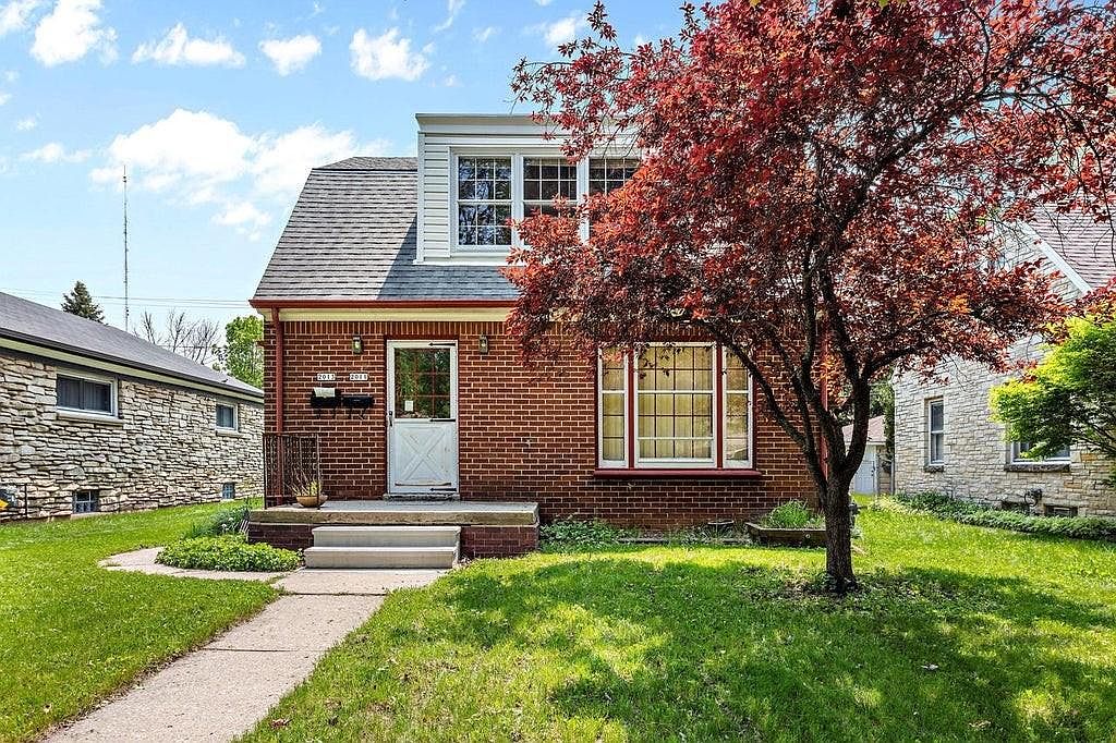 2013 W Kendall Ave, Milwaukee, WI 53209 Zillow