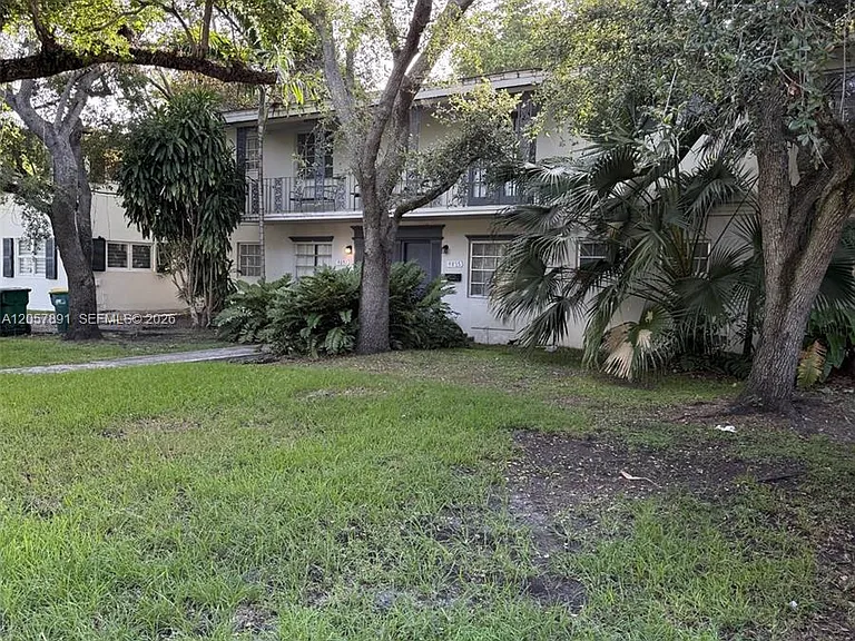 4855 University Dr #4855 — Photo 1