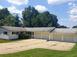 1761 Bayberry Ln, Coshocton, OH